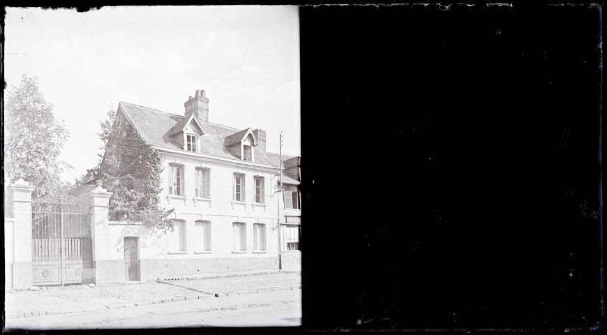 Maison de village de Ry (Seine-Maritime).
