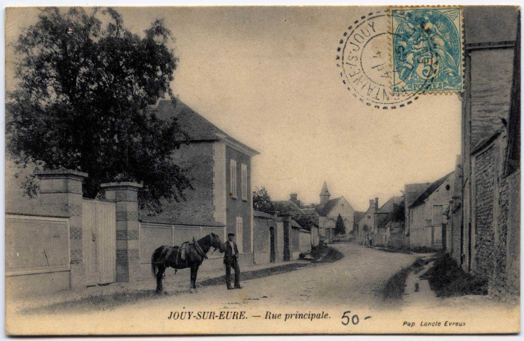 Jouy-sur-Eure. Rue principale.