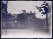 Construction du quartier Saint-Jules à Orgeville (Eure), vue du jardin, le 21 mai 1901.