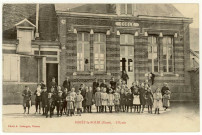Forêt-la-Folie. L'Ecole.