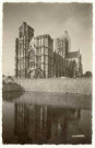 Evreux-Ville. La Cathédrale et le Miroir d'Eau.
