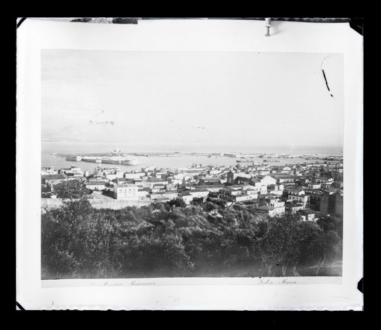 Vue générale de la Ville de Messine en Sicile (Italie).