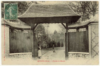 Bourth. L'Entrée du Manoir.