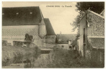 Chaise-Dieu-du-Theil. La Tourelle.
