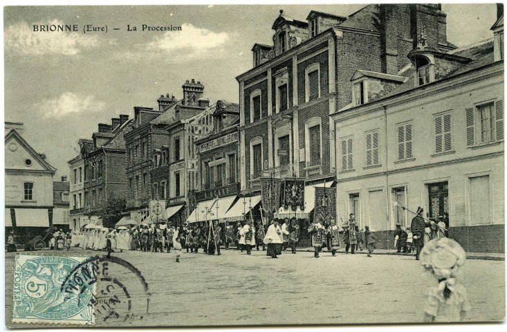 Brionne. La Procession.