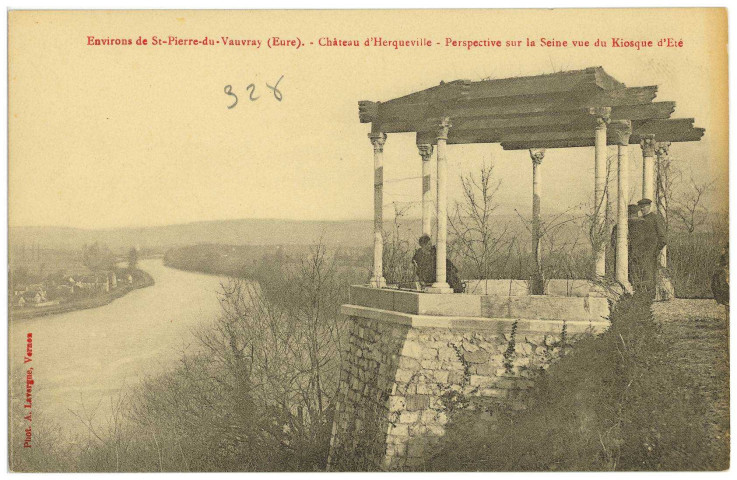 Herqueville. Environs de Saint-Pierre du-Vauvray (Eure) - Château d'Herqueville - Perspective sur la Seine vue du Kiosque d'Eté.