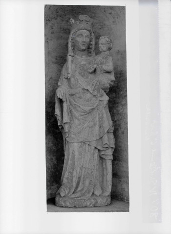 Statue de Vierge à l'enfant de l'église de Noyers (Eure).