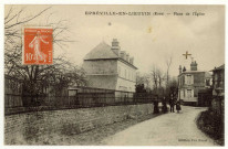 Epreville-en-Lieuvin. Place de l'Eglise.