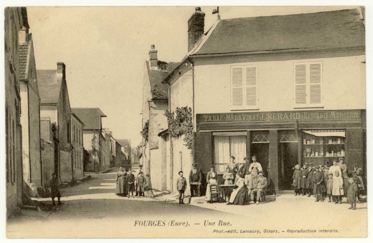 Fourges. Une Rue.