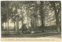 Louviers-Ville. Colonnes du Château de Navarre où a habité Joséphine de Beauharnais.