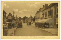 Saint-Aquilin-de-Pacy. Route d'Evreux.