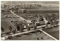 Caillouet-Orgeville. Le Relais Paris-Normandie et Caillouet.