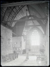 Intérieur d'église bretonne.
