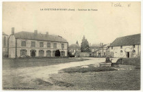 Couture-Boussey (La). Intérieur de Ferme.