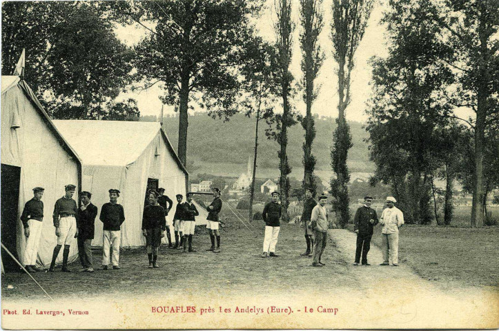 Bouafles. Bouafles, près Les Andelys (Eure). - Le Camp.
