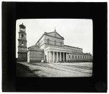 Basilique Saint-Paul-hors-les-Murs à Rome (Italie), façade principale.
