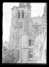 Façade latérale et tours de la cathédrale Notre-Dame de Laon (Aisne).
