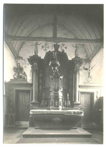 Maître-autel de l'église Saint-Martin de Boissy-sur-Damville, à Buis-sur-Damville (Eure, France)