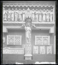 Groupe statuaire de la façade de la cathédrale d'Amiens (Somme).