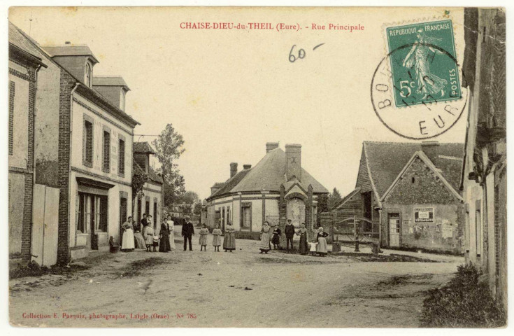 Chaise-Dieu-du-Theil. Rue Principale.