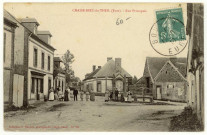 Chaise-Dieu-du-Theil. Rue Principale.