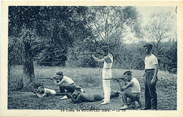 Bouafles. Le Camp de Bouafles (Eure). - Le Tir.