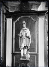 Statue de Saint Adrien dans la nef de l'église Saint-Martin de Veules-les-Roses (Seine-Maritime, France)