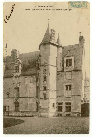 Evreux-Ville. Détail du Palais Episcopal.