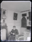 Bournainville-Faverolles (Eure), salon de M. le curé.