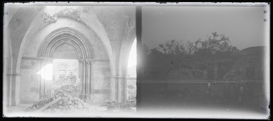Intérieur en ruines de la mosquée Al-Omari de Gaza (Palestine). Habitation paysanne en ruines.