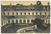 Verneuil-sur-Avre. Abbaye St-Nicolas - Préau (côté Ouest).