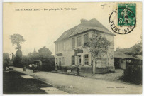 Thuit-Anger (Le). Rue principale de Thuit-Anger.