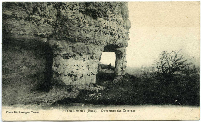 Port-Mort. Ouverture des Cavernes.