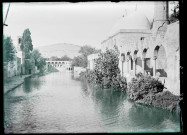 Mosquée d'Ourfa (Turquie) autour du lac d'Abraham.