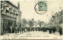 Ecouis. Fêtes d'Inauguration de la Mairie. - Le Défilé.