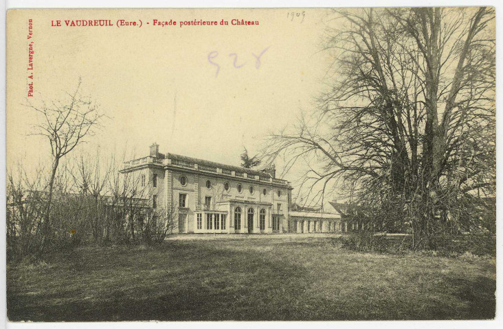 Vaudreuil (Le). Façade postérieure du Château.