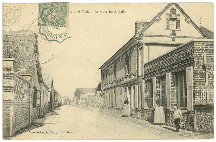 Muids. La route des Andelys.