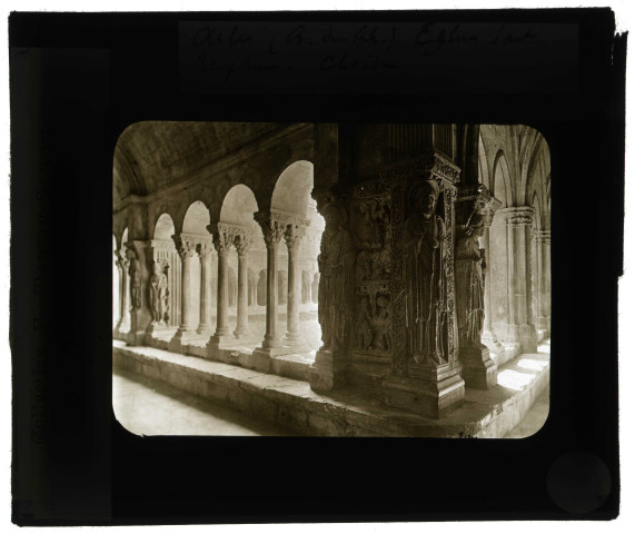 Église Saint-Trophime d'Arles (Bouches-du-Rhône), cloître.