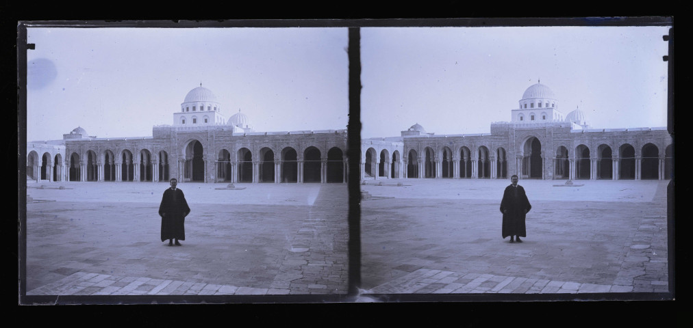 Cour intérieure d'un mosquée.