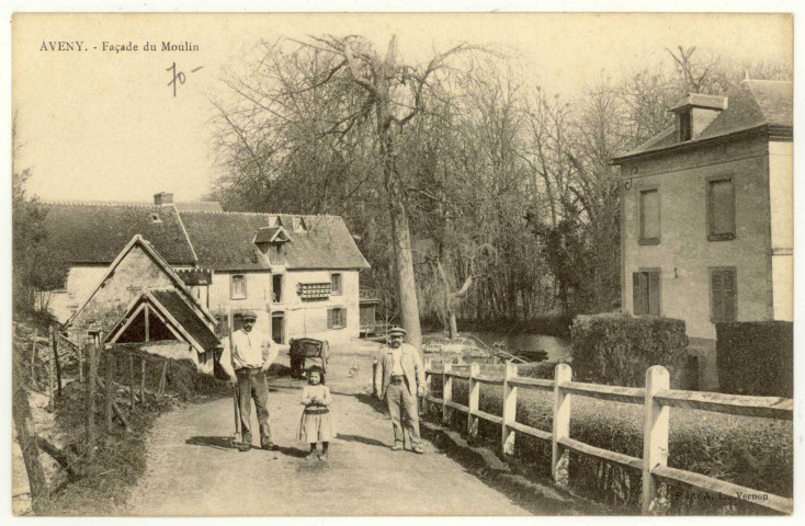 Dampsmesnil. Aveny Façade du Moulin.
