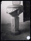 Église de Morainville-Jouveaux (Eure), fonts baptismaux.