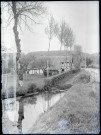 Rivière traversant la campagne normande.