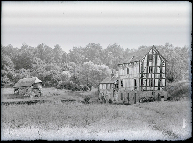 Moulin à colombages d'Elbeuf (Seine-Maritime) ou du Neubourg (Eure).