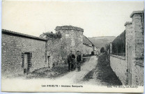 Andelys (Les). Anciens remparts.