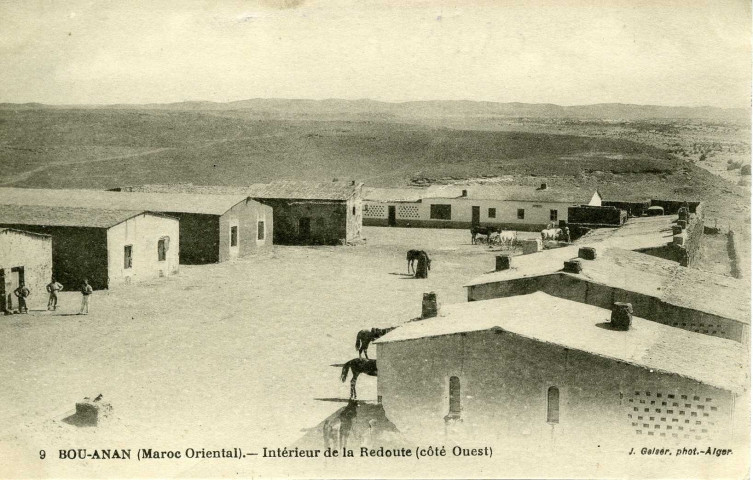 BOU-ANAN (Maroc Oriental). - Intérieur de la Redoute (côté ouest)