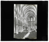 Église Saint-Sauveur de Nevers (Nièvre), intérieur.