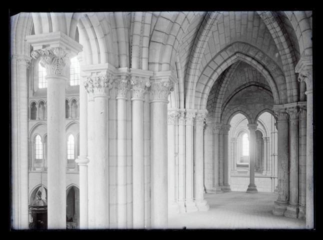 Tribunes de la cathédrale Notre-Dame de Laon (Aisne).