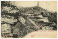 Saint-Pierre-d'Autils. Métreville. Abri dit du «Mammouth», fouillé par M. Georges Poulain, qui y mit au jour des ossements de mammouth et de renne associés à des lames de silex, taillées par des chasseurs préhistoriques.
