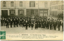 Nord. Béthune. - Les Charitables devant l'Eglise.