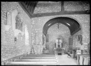 Intérieur de l'église de Ménesqueville (Eure).